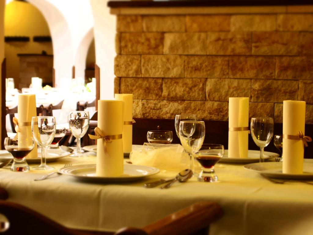 Excalibur Penzion A Restaurace Moravská Třebová Eksteriør bilde