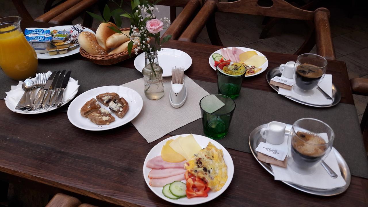 Excalibur Penzion A Restaurace Moravská Třebová Eksteriør bilde
